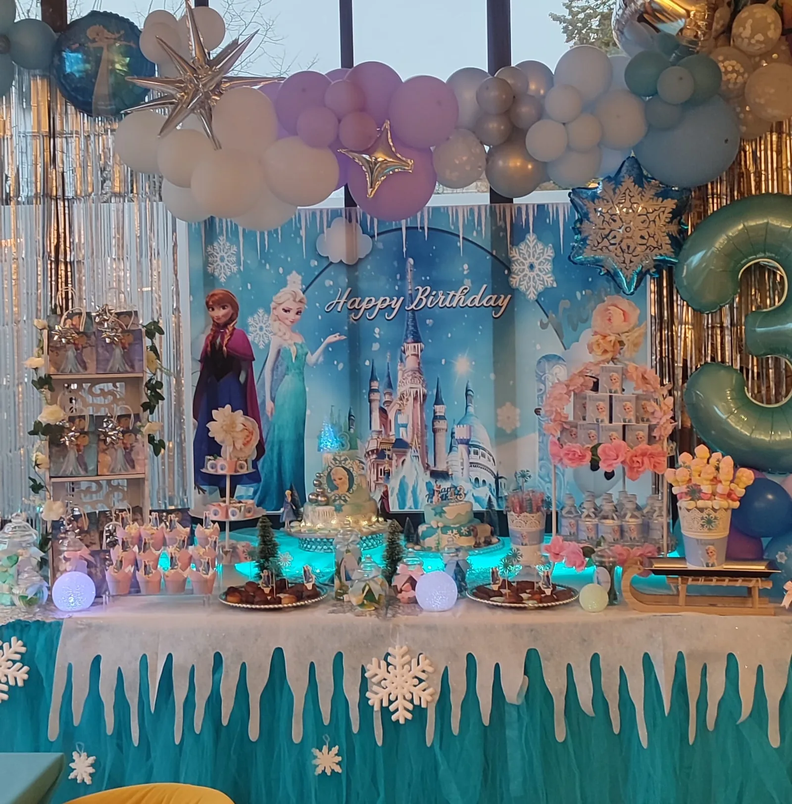 Décoration anniversaire Reine des Neiges