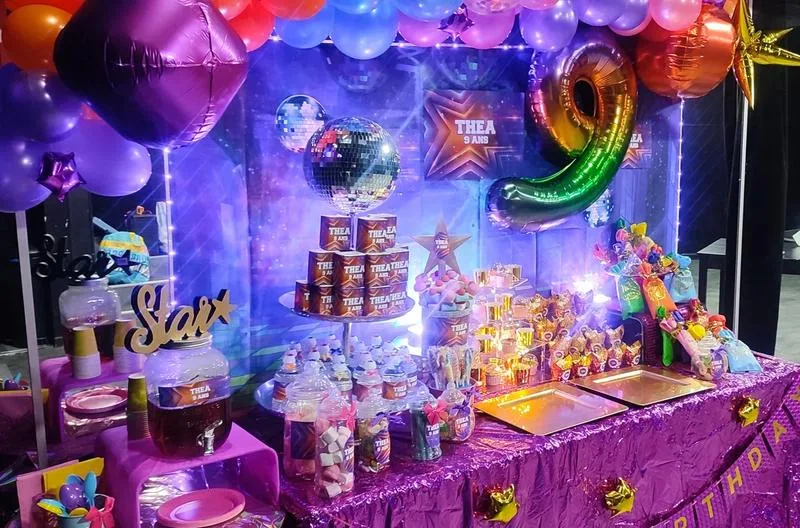 Décoration anniversaire Star Academy — L'atelier de Kashaine